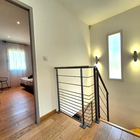 La Maison Des Iris - Clim - Patio - Parking וילה נים