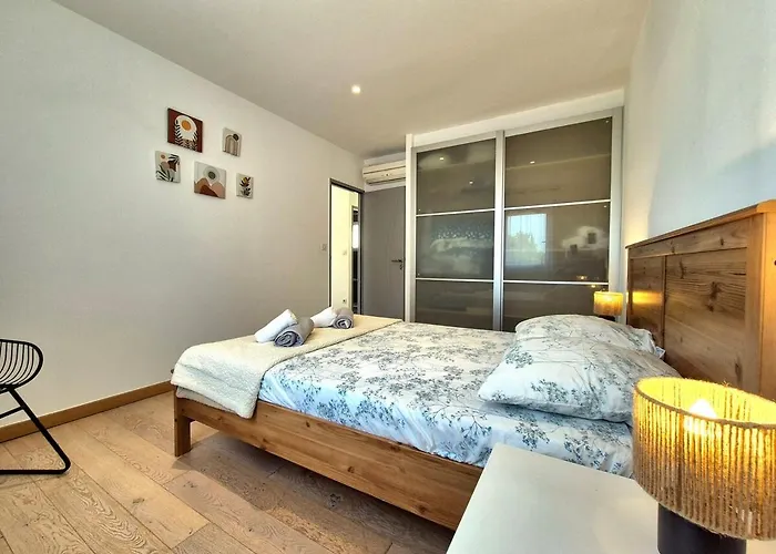 Willa La Maison Des Iris - Clim - Patio - Parking