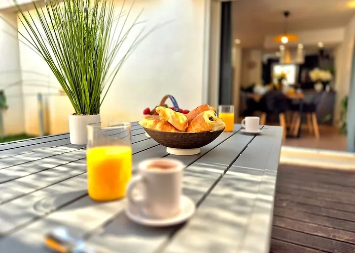 La Maison Des Iris - Clim - Patio - Parking *