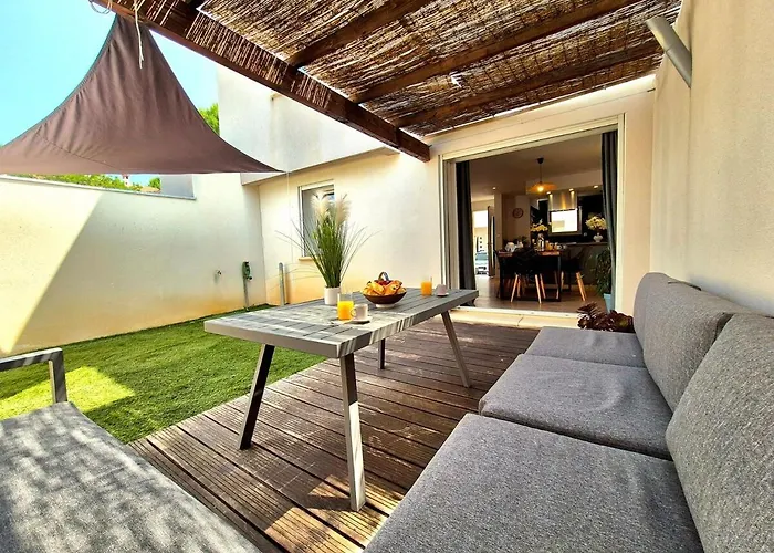 La Maison Des Iris - Clim - Patio - Parking * Nîmes